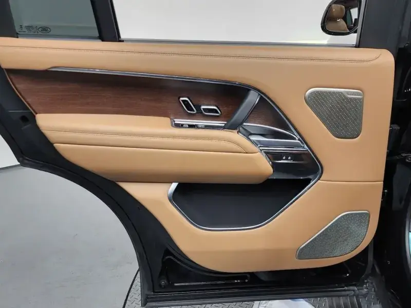 2024 Land Rover Range Rover с пробегом 15 870 км
