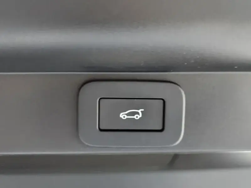 2024 Land Rover Range Rover с пробегом 15 870 км