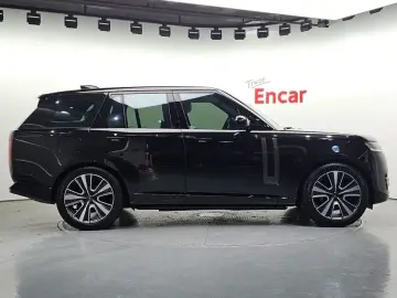 2025 Land Rover Range Rover с пробегом 2 275 км