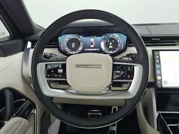 2025 Land Rover Range Rover с пробегом 2 275 км