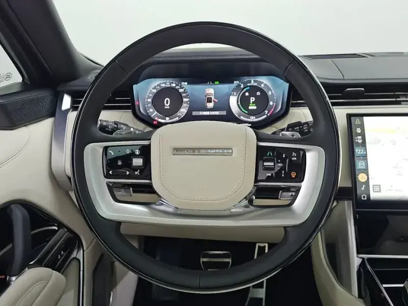 2025 Land Rover Range Rover с пробегом 2 275 км