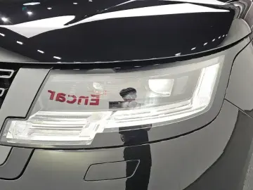 2025 Land Rover Range Rover с пробегом 2 275 км