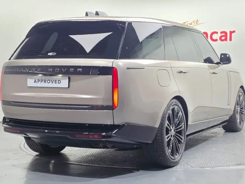2025 Land Rover Range Rover с пробегом 3 250 км