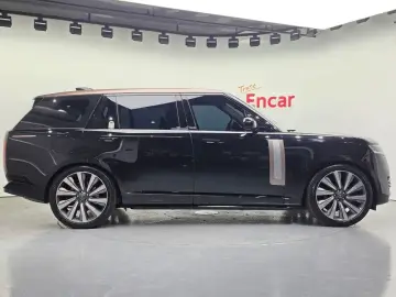 2025 Land Rover Range Rover с пробегом 7 878 км