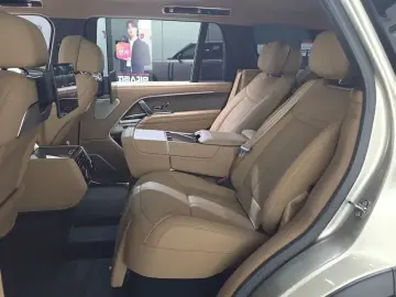 2025 Land Rover Range Rover с пробегом 3 250 км