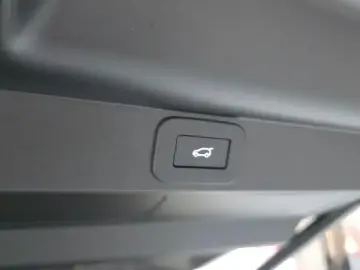 2025 Land Rover Range Rover с пробегом 3 250 км