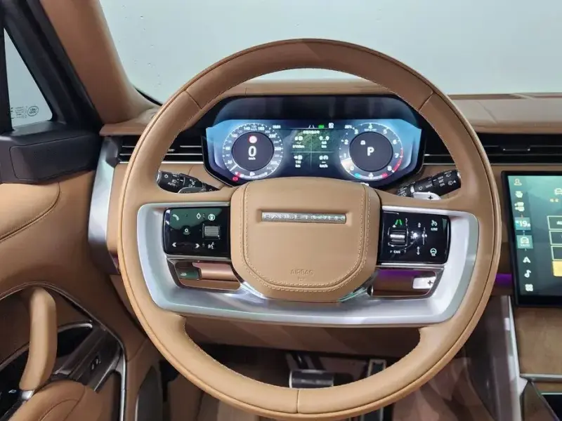 2024 Land Rover Range Rover с пробегом 17 041 км