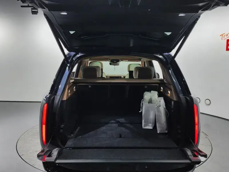 2024 Land Rover Range Rover с пробегом 17 041 км
