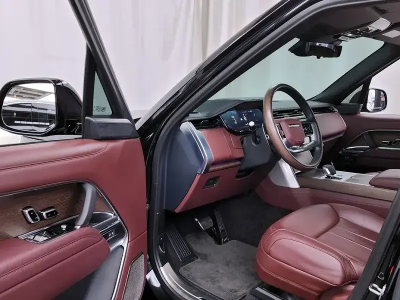 2024 Land Rover Range Rover с пробегом 15 118 км