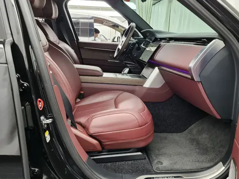 2024 Land Rover Range Rover с пробегом 15 118 км