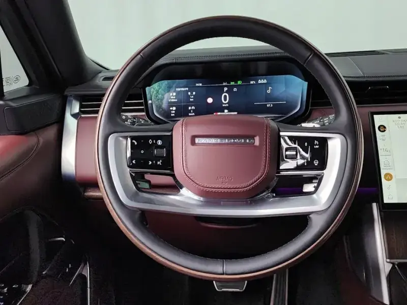 2024 Land Rover Range Rover с пробегом 15 118 км