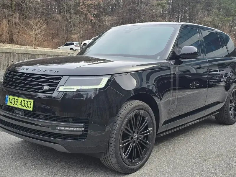 2025 Land Rover Range Rover с пробегом 10 000 км