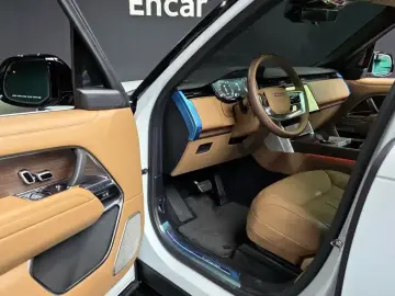 2025 Land Rover Range Rover с пробегом 7 812 км