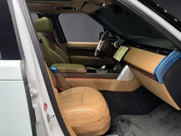 2025 Land Rover Range Rover с пробегом 7 812 км