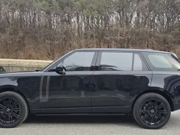 2025 Land Rover Range Rover с пробегом 10 000 км