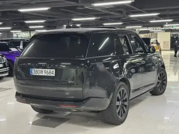 2025 Land Rover Range Rover с пробегом 4 200 км