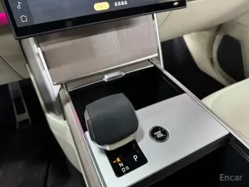 2025 Land Rover Range Rover с пробегом 4 200 км