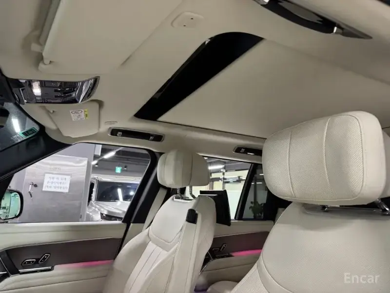2025 Land Rover Range Rover с пробегом 4 200 км