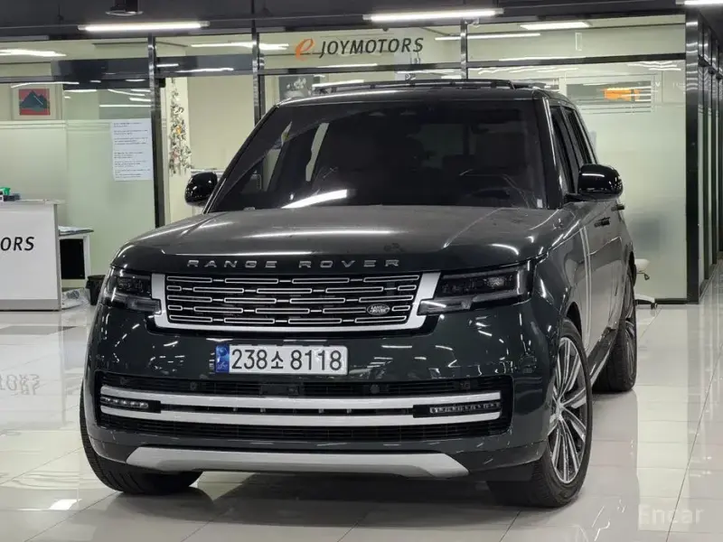 2023 Land Rover Range Rover с пробегом 7 800 км