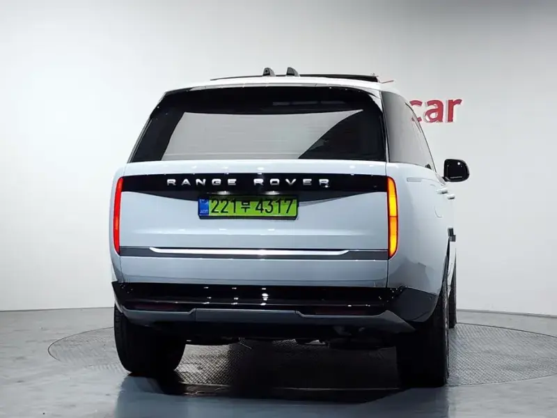 2025 Land Rover Range Rover с пробегом 4 170 км