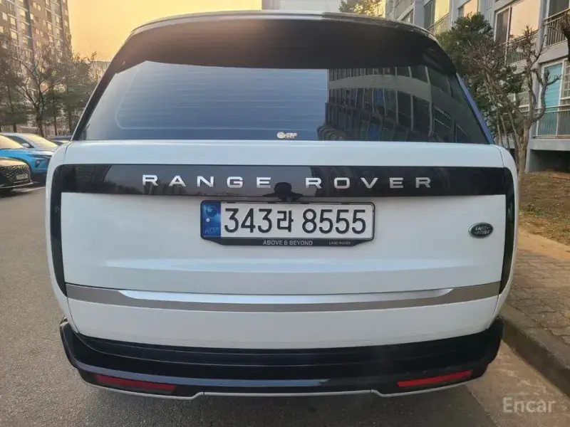 2023 Land Rover Range Rover с пробегом 17 346 км