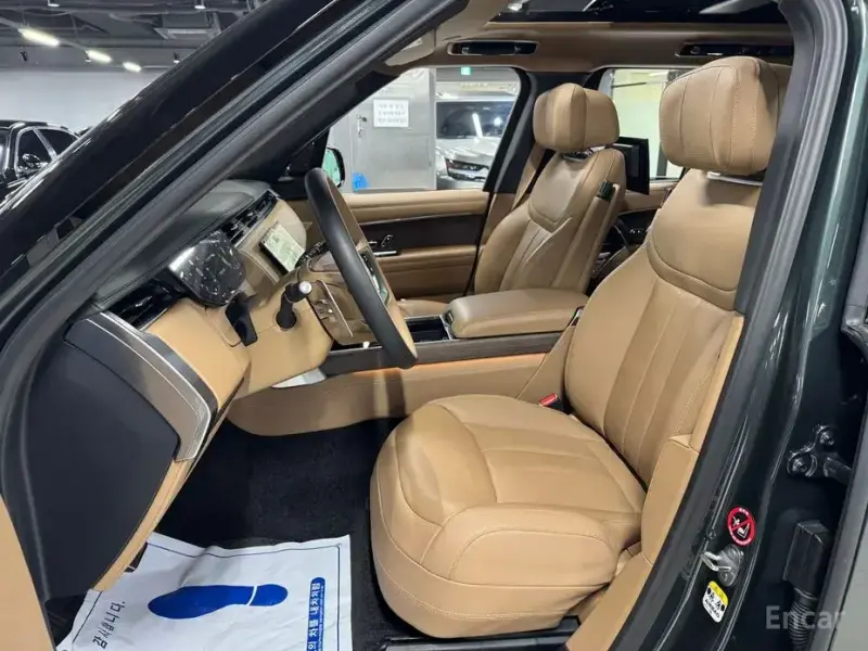 2023 Land Rover Range Rover с пробегом 7 800 км