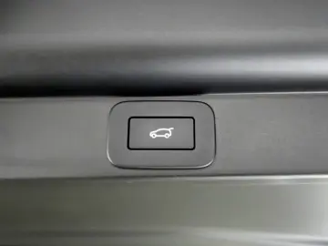 2024 Land Rover Range Rover с пробегом 18 208 км