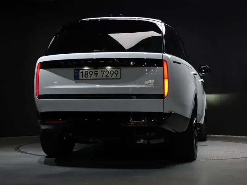2025 Land Rover Range Rover с пробегом 10 120 км