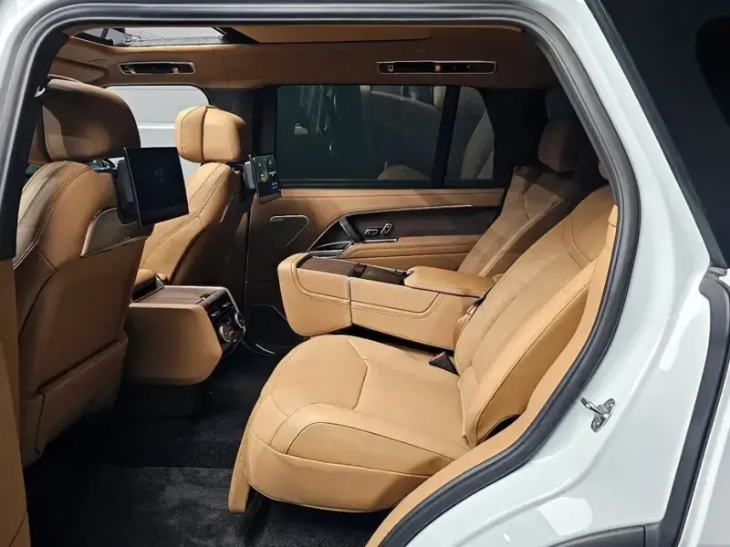 2025 Land Rover Range Rover с пробегом 10 120 км