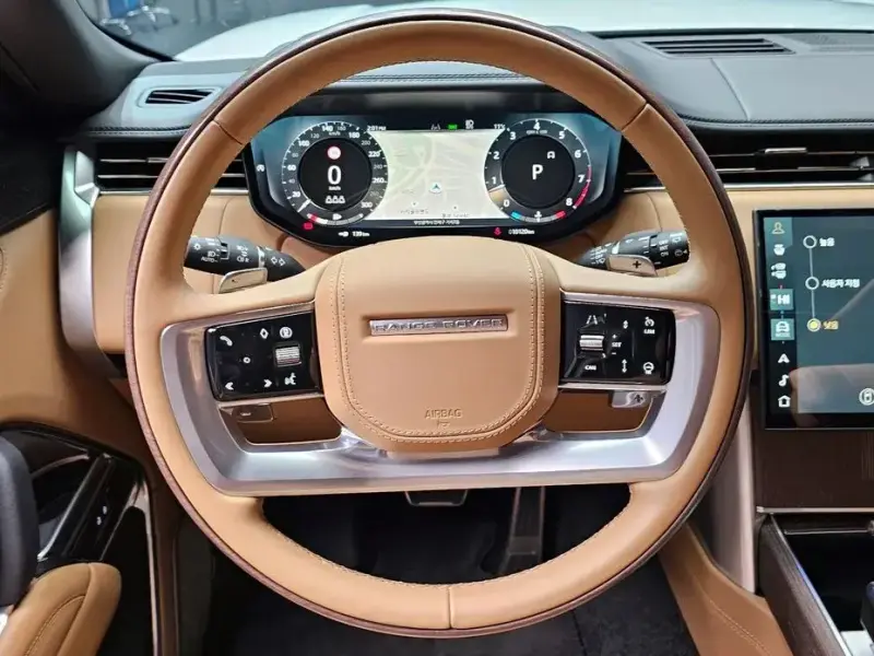 2025 Land Rover Range Rover с пробегом 10 120 км