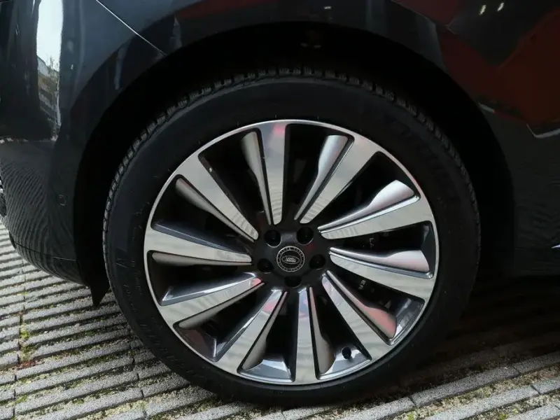 2024 Land Rover Range Rover с пробегом 6 860 км