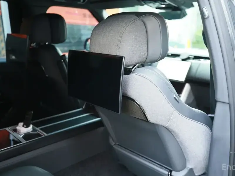 2024 Land Rover Range Rover с пробегом 6 860 км