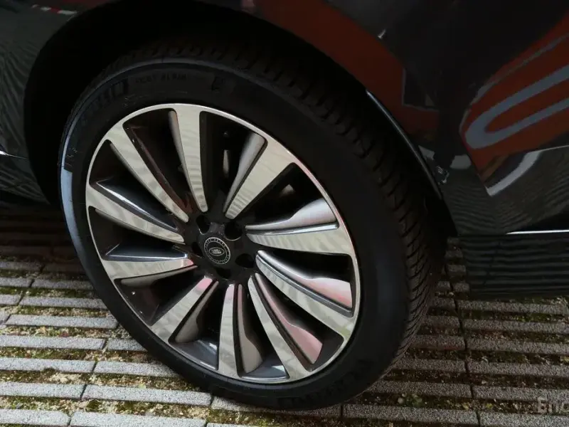 2024 Land Rover Range Rover с пробегом 6 860 км
