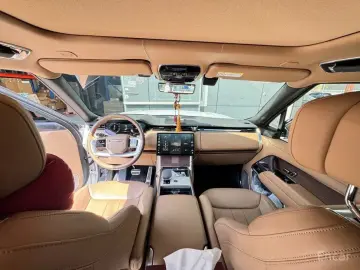 2024 Land Rover Range Rover с пробегом 32 809 км