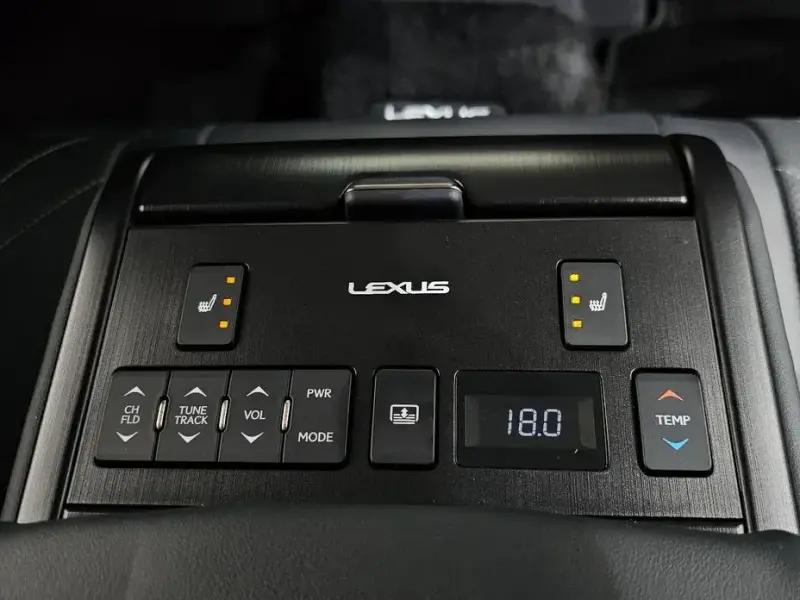 2021 Lexus ES с пробегом 43 704 км