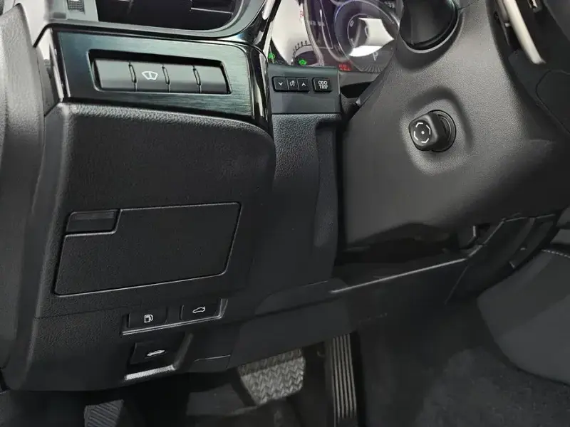 2021 Lexus ES с пробегом 43 704 км