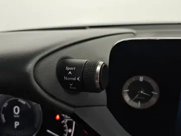 2021 Lexus ES с пробегом 43 704 км