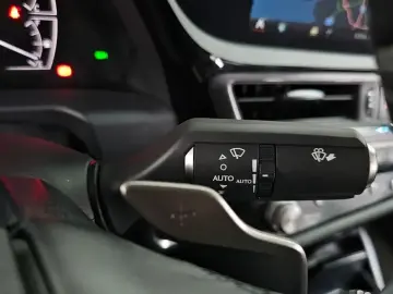 2021 Lexus ES с пробегом 43 704 км