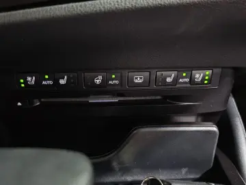 2021 Lexus ES с пробегом 43 704 км