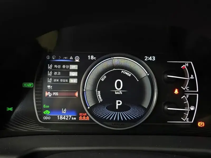 2024 Lexus ES с пробегом 18 427 км