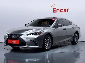 2022 Lexus ES с пробегом 52 111 км