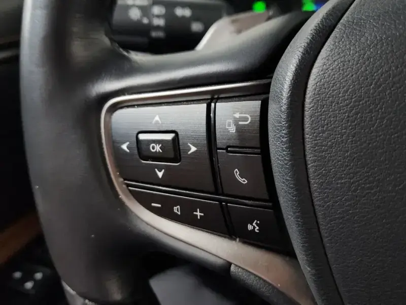 2022 Lexus ES с пробегом 52 111 км