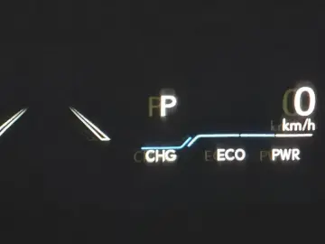 2025 Lexus ES с пробегом 4 200 км
