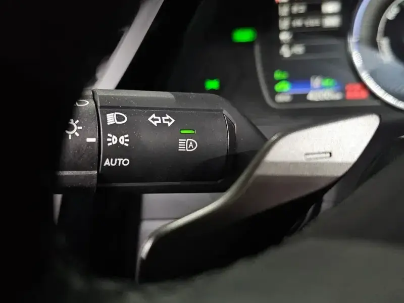 2025 Lexus ES с пробегом 4 200 км