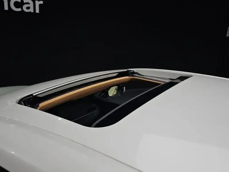 2025 Lexus ES с пробегом 4 200 км