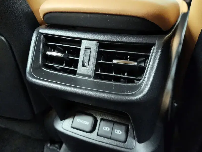 2024 Lexus ES с пробегом 33 670 км
