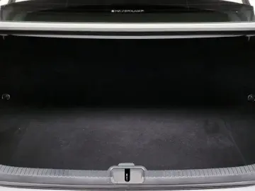 2024 Lexus ES с пробегом 33 670 км
