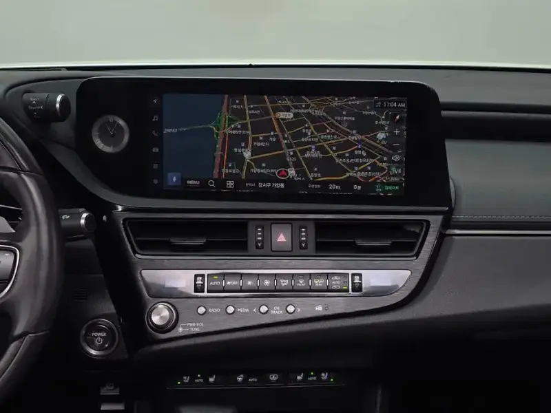 2024 Lexus ES с пробегом 31 919 км