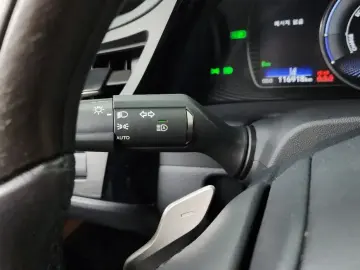 2022 Lexus ES с пробегом 116 918 км