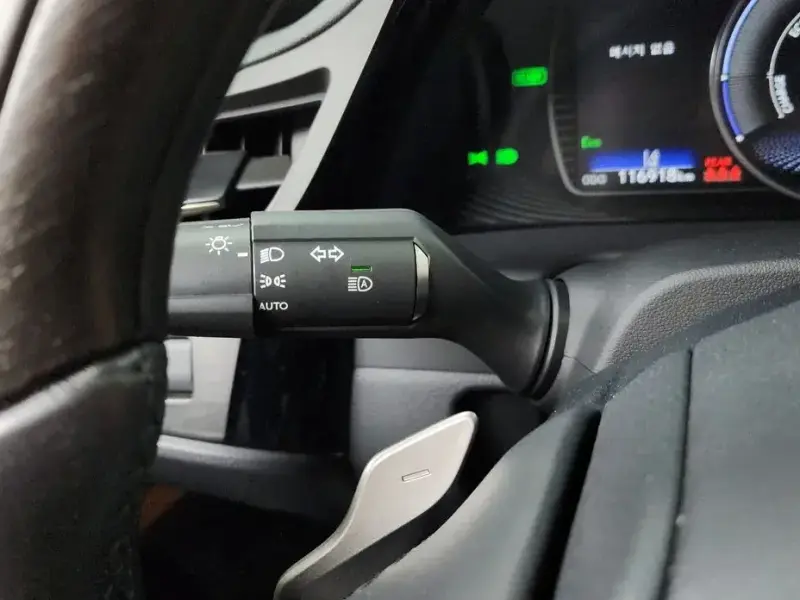 2022 Lexus ES с пробегом 116 918 км